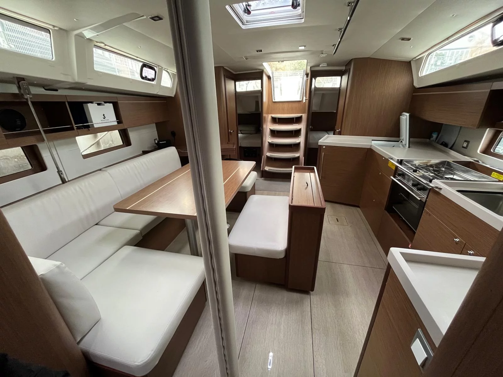 Oceanis 46.1 (Thunderball ( inc.)) Interior image - 7