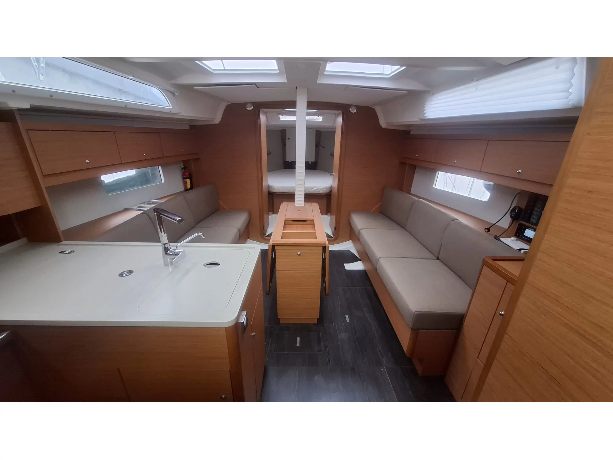 Dufour 37 (Zazu) Interior image - 3