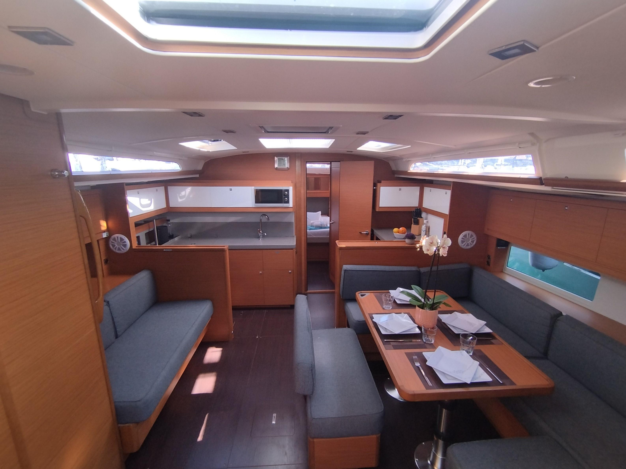 Photo #12 - Dufour 470 Owner's version (Euphoria) in Porto Rotondo - 23843