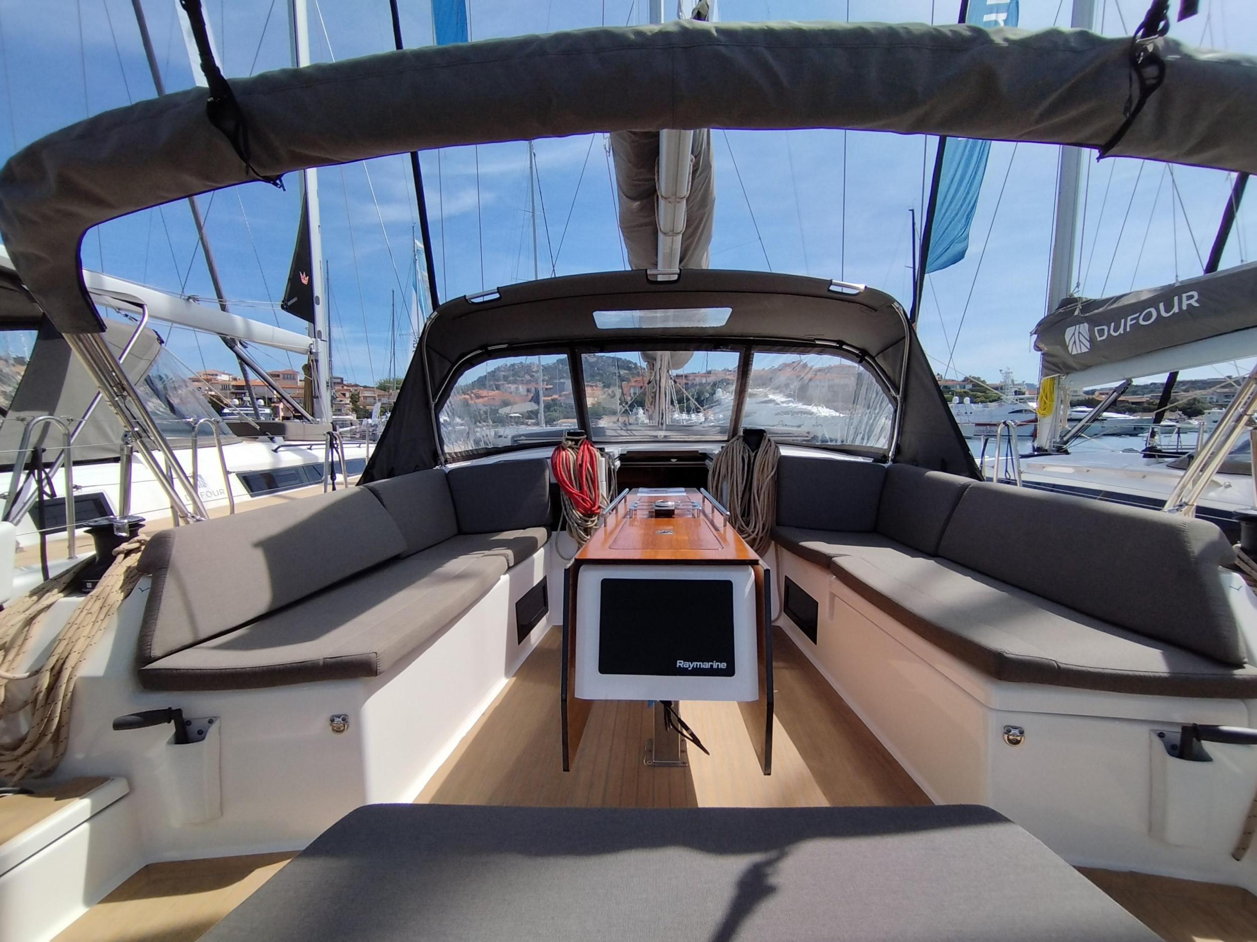 Photo #17 - Dufour 470 Owner's version (Euphoria) in Porto Rotondo - 23843