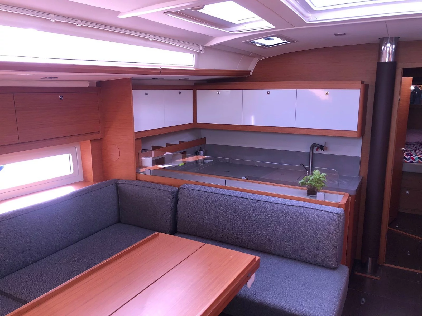 Dufour 530 Grand Large (Saro) Interior image - 3