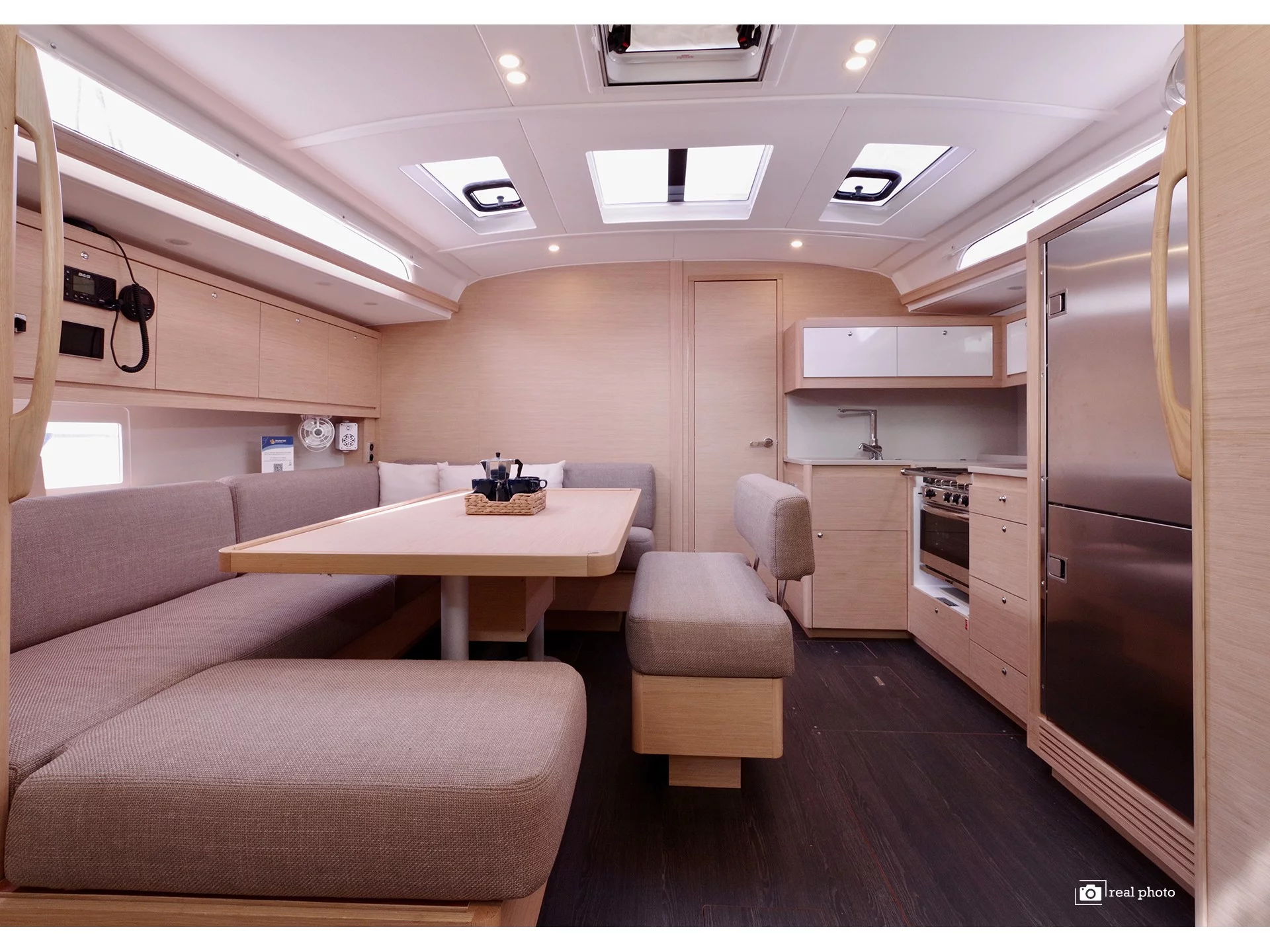 Dufour 470 (Clelia -, Solar Panel) Interior image - 4