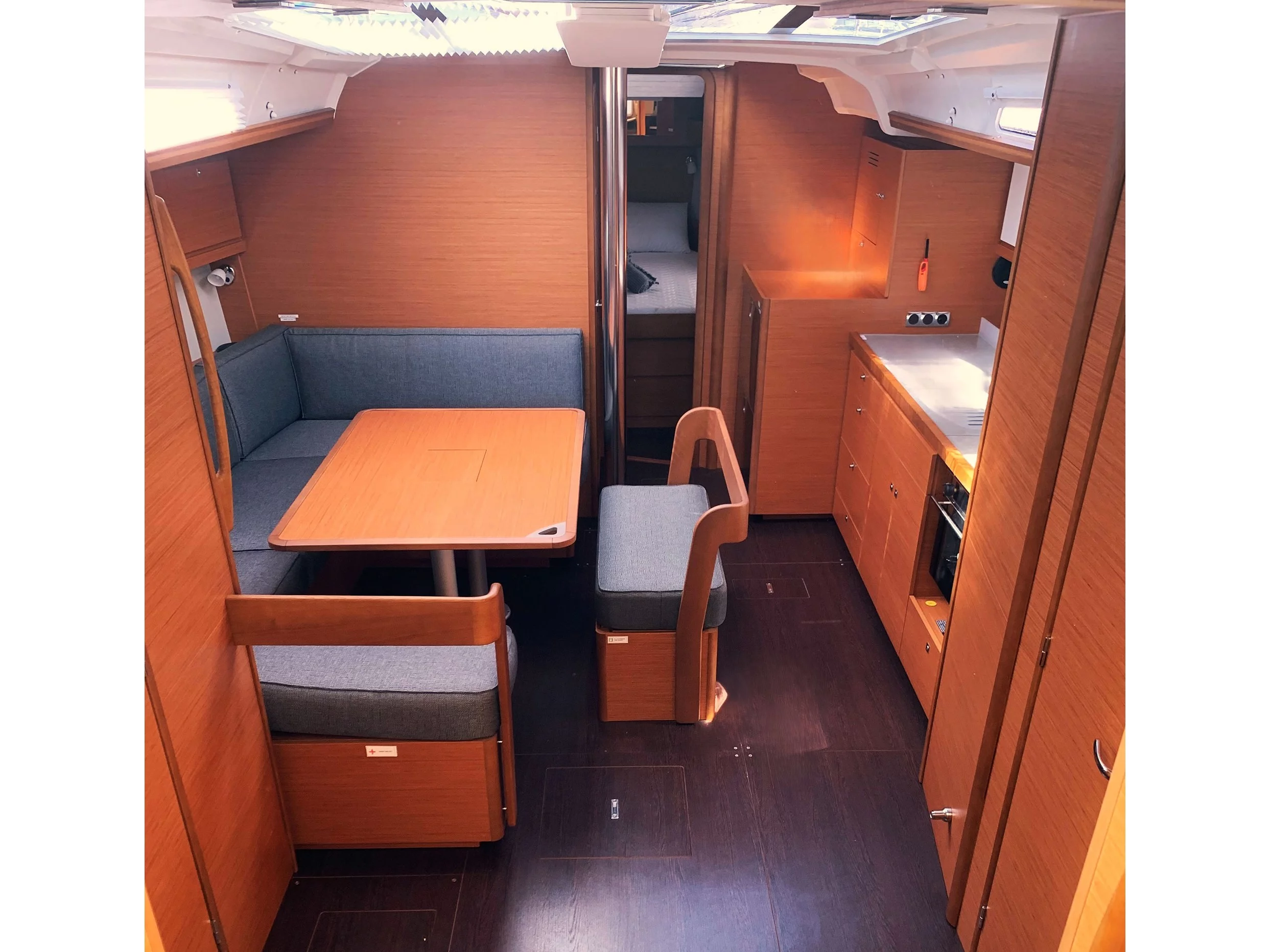 Dufour 430 (Kairos - Solar Panel, BBQ) Interior image - 2