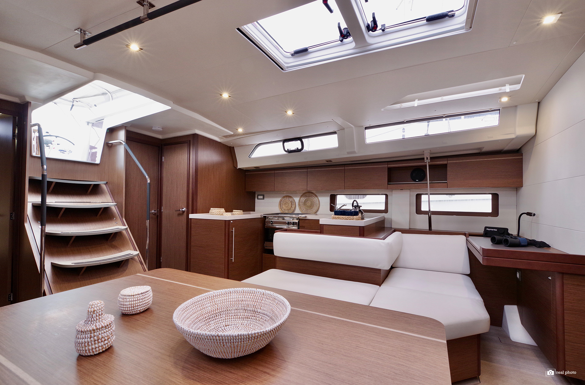 Photo #8 - Oceanis 51.1 (Selinde -, Solar Panel) in Portorosa - 25362