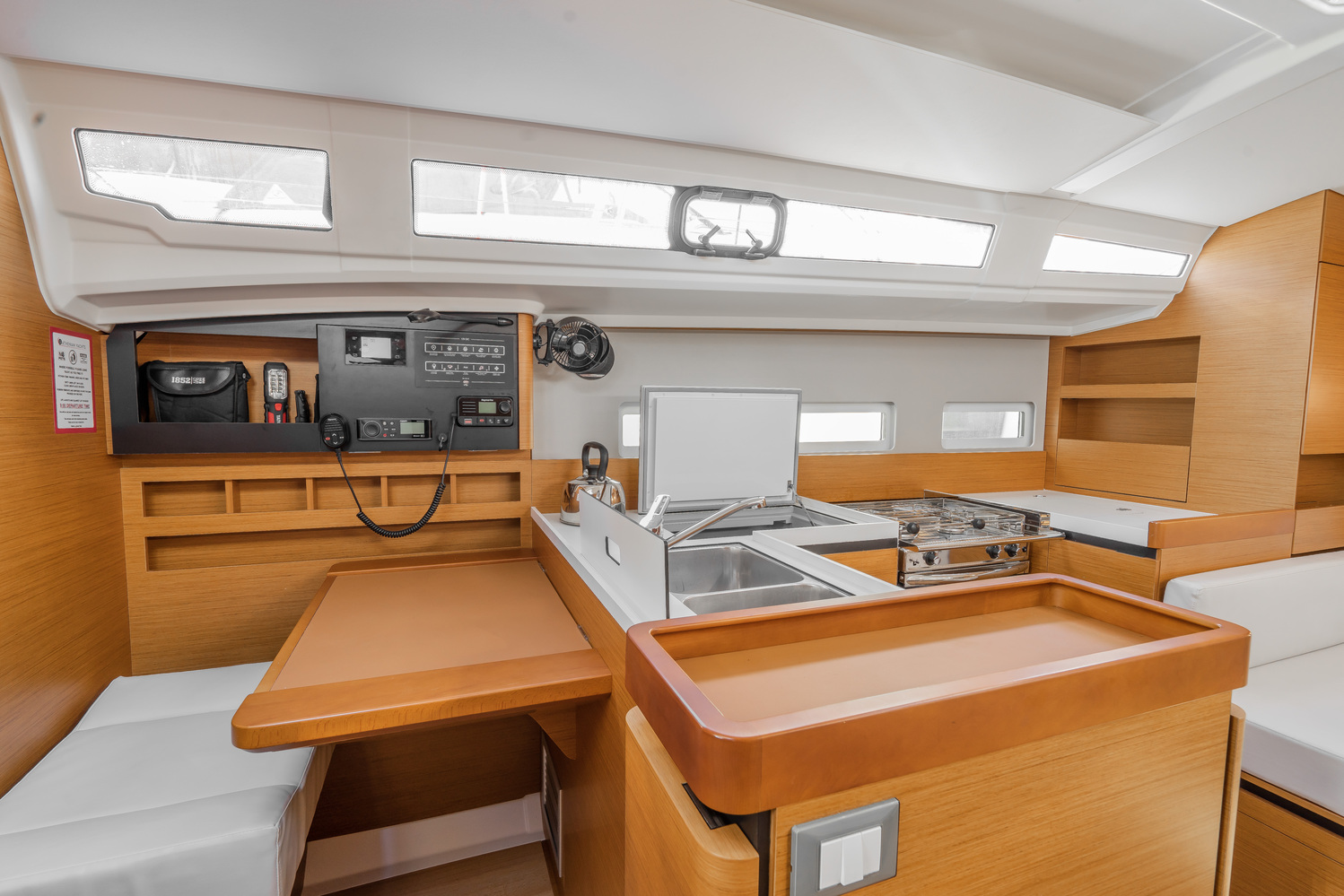 Photo #4 - Sun Odyssey 410 (HIGH TIME) in Lavrion - 24292