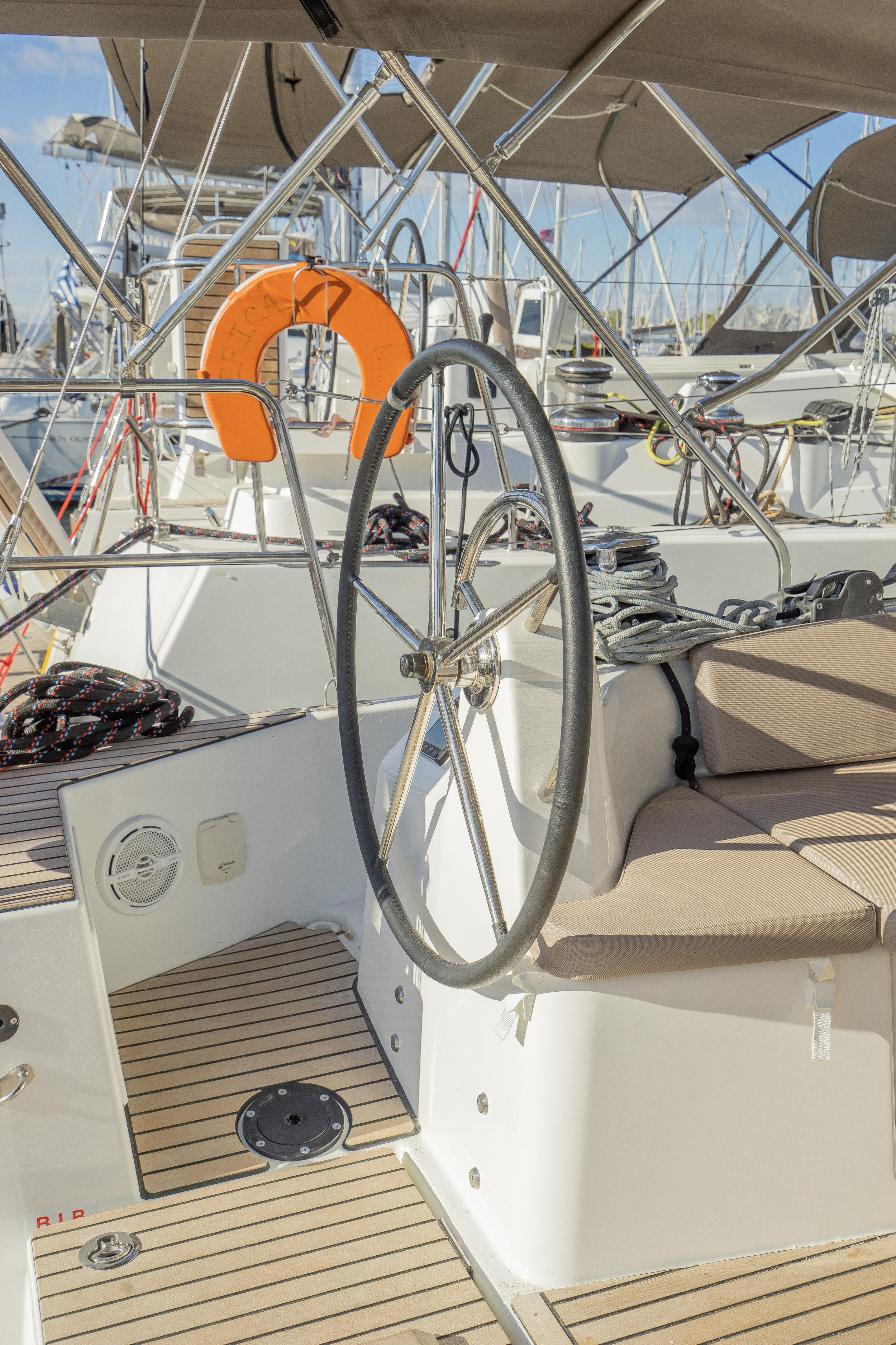 Photo #16 - Sun Odyssey 410 (HIGH TIME) in Lavrion - 24292