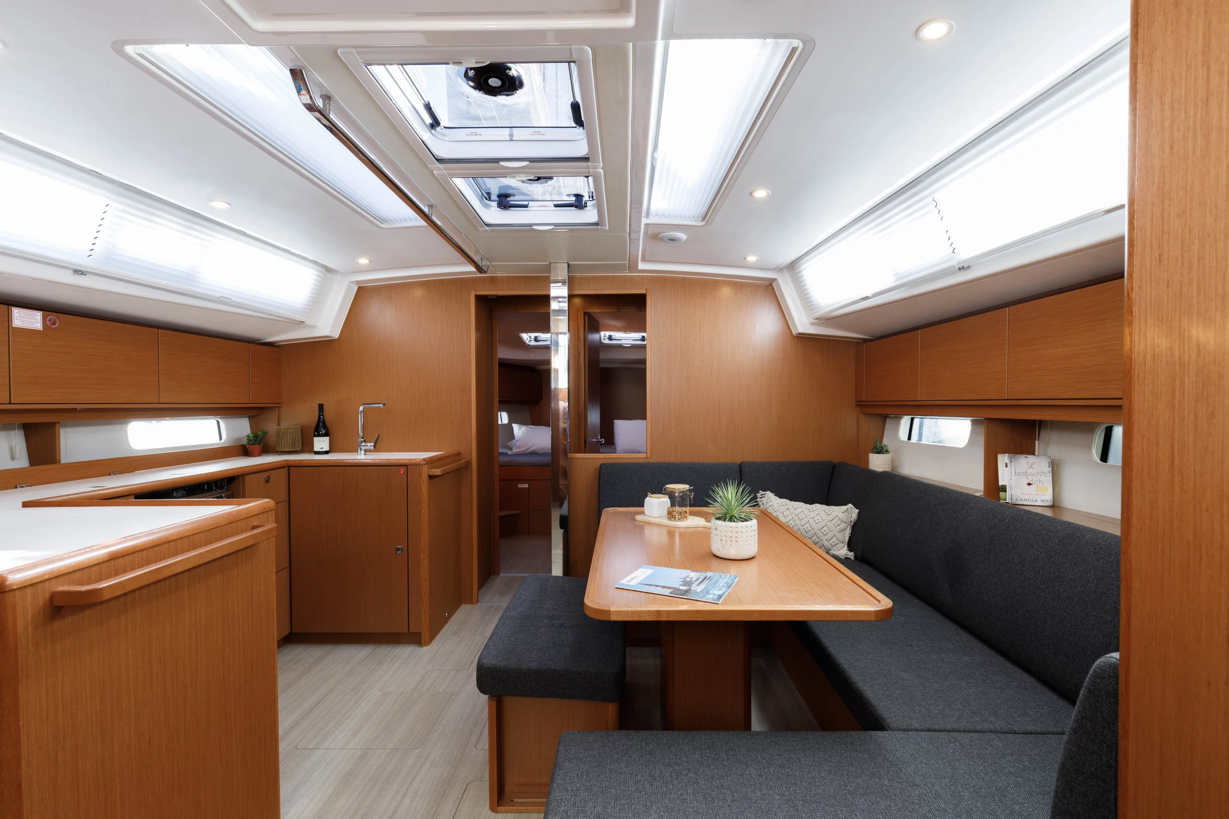 Bavaria C46 (Captain Melianos) Interior image - 18