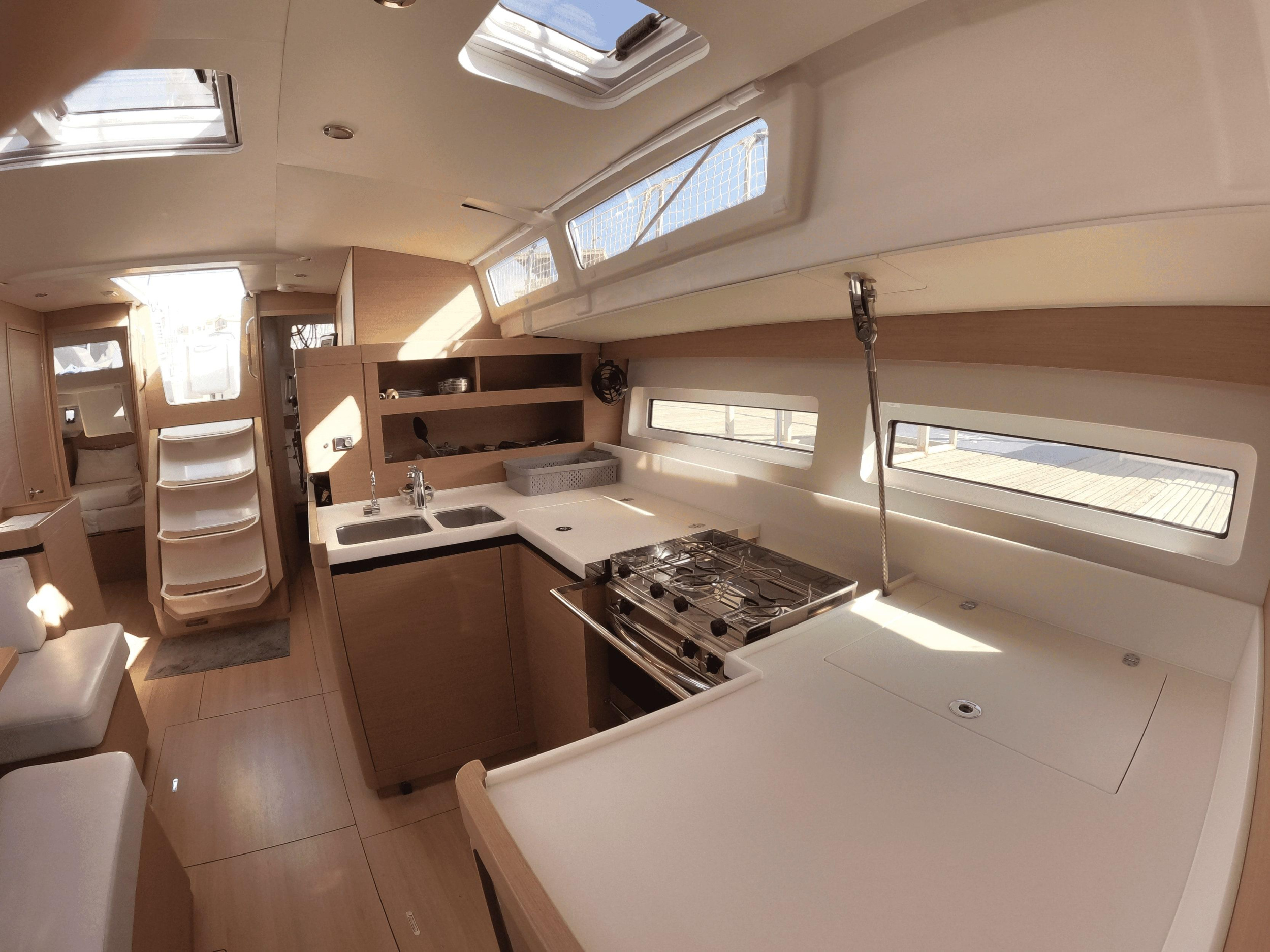 Photo #7 - Sun Odyssey 490 (Melusina) en Roma - 25152
