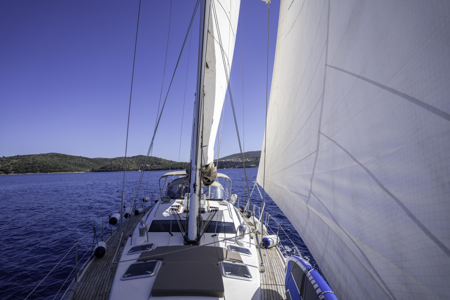 Photo #12 - Sun Odyssey 54DS (HONEY RYDER) in Lavrion - 21674