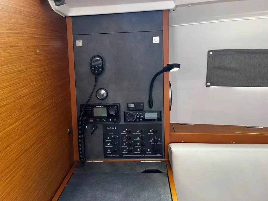 Sun Odyssey 349 (Reina De Oros)  - 2
