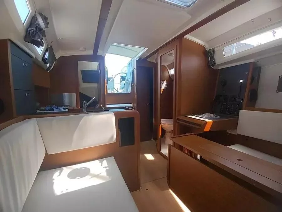Sun Odyssey 349 (Vitamar)  - 8