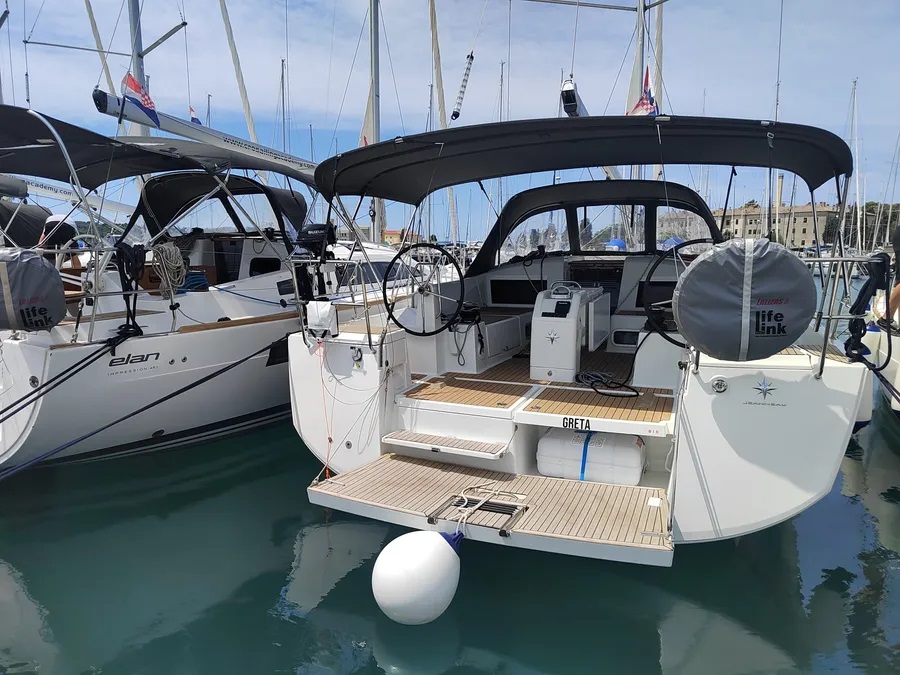 Photo #4 - Sun Odyssey 440 (Greta) en Pula - 23005