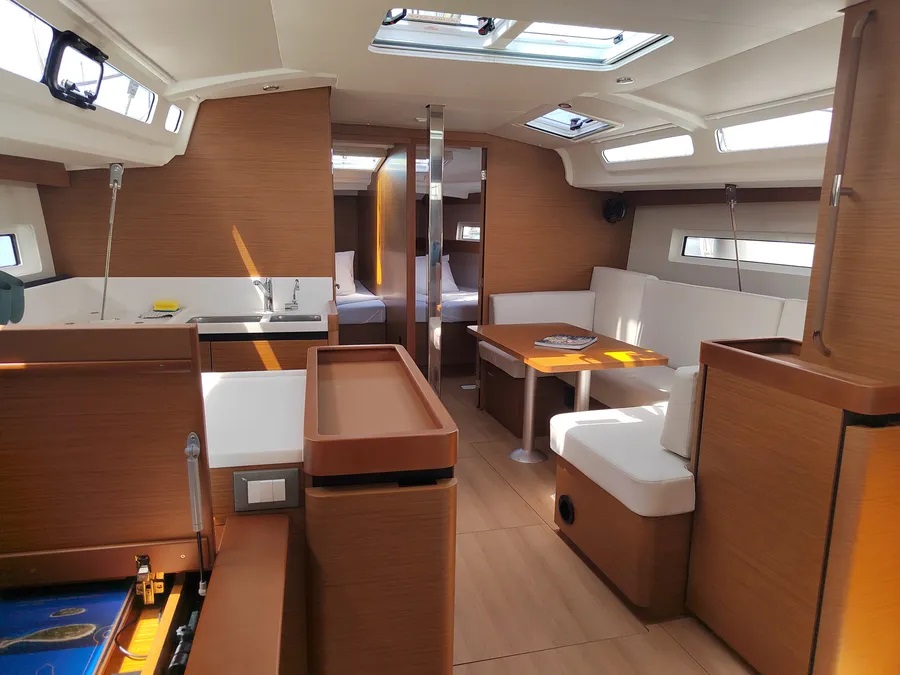 Photo #11 - Sun Odyssey 440 (Ares) en Pula - 23002