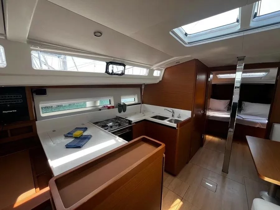 Sun Odyssey 440 (LEONA)  - 21