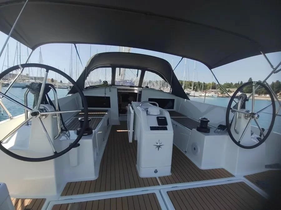 Sun Odyssey 440 (LEONA)  - 2