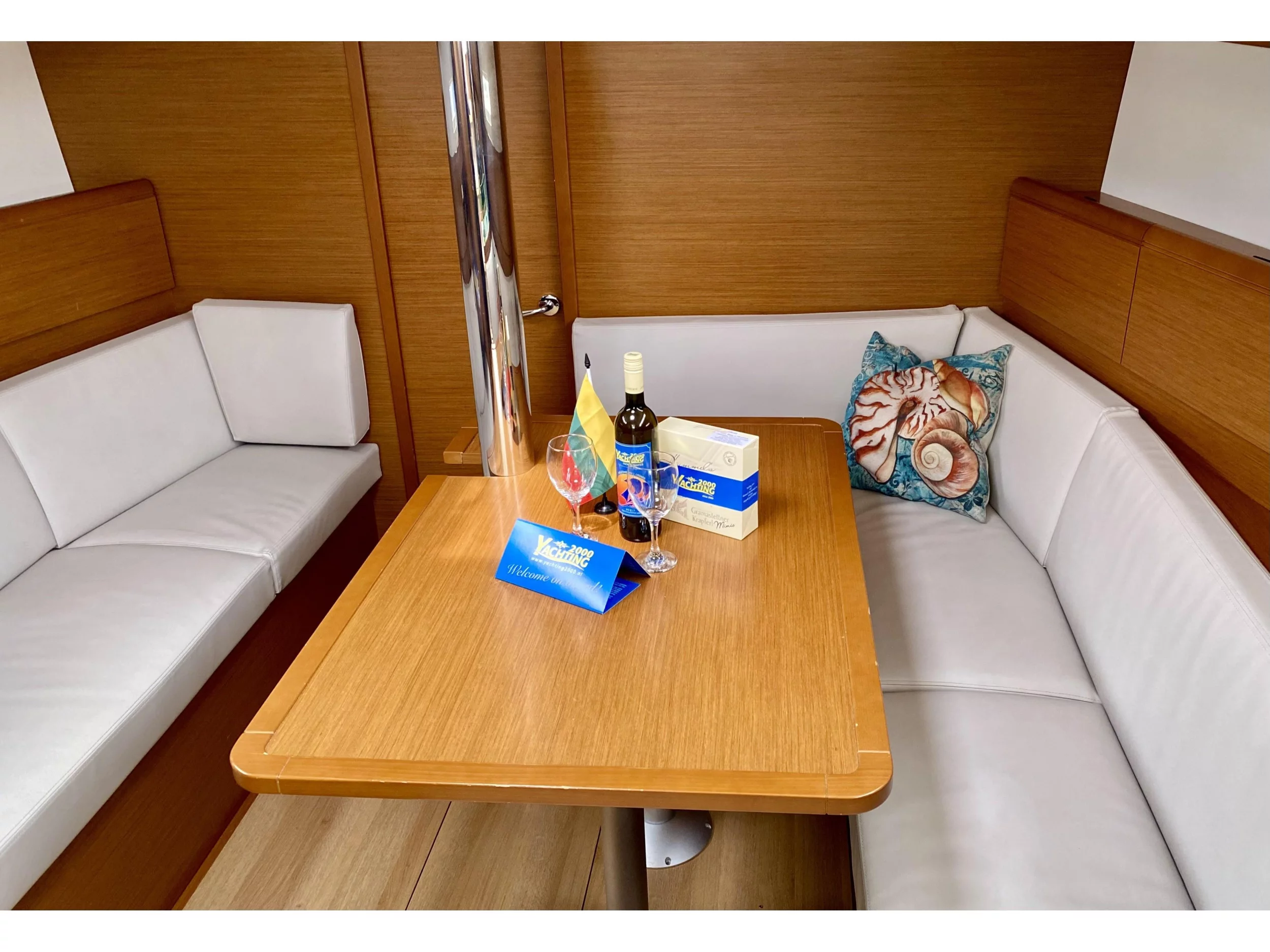 Sun Odyssey 389 (SANTANA) Interior image - 2