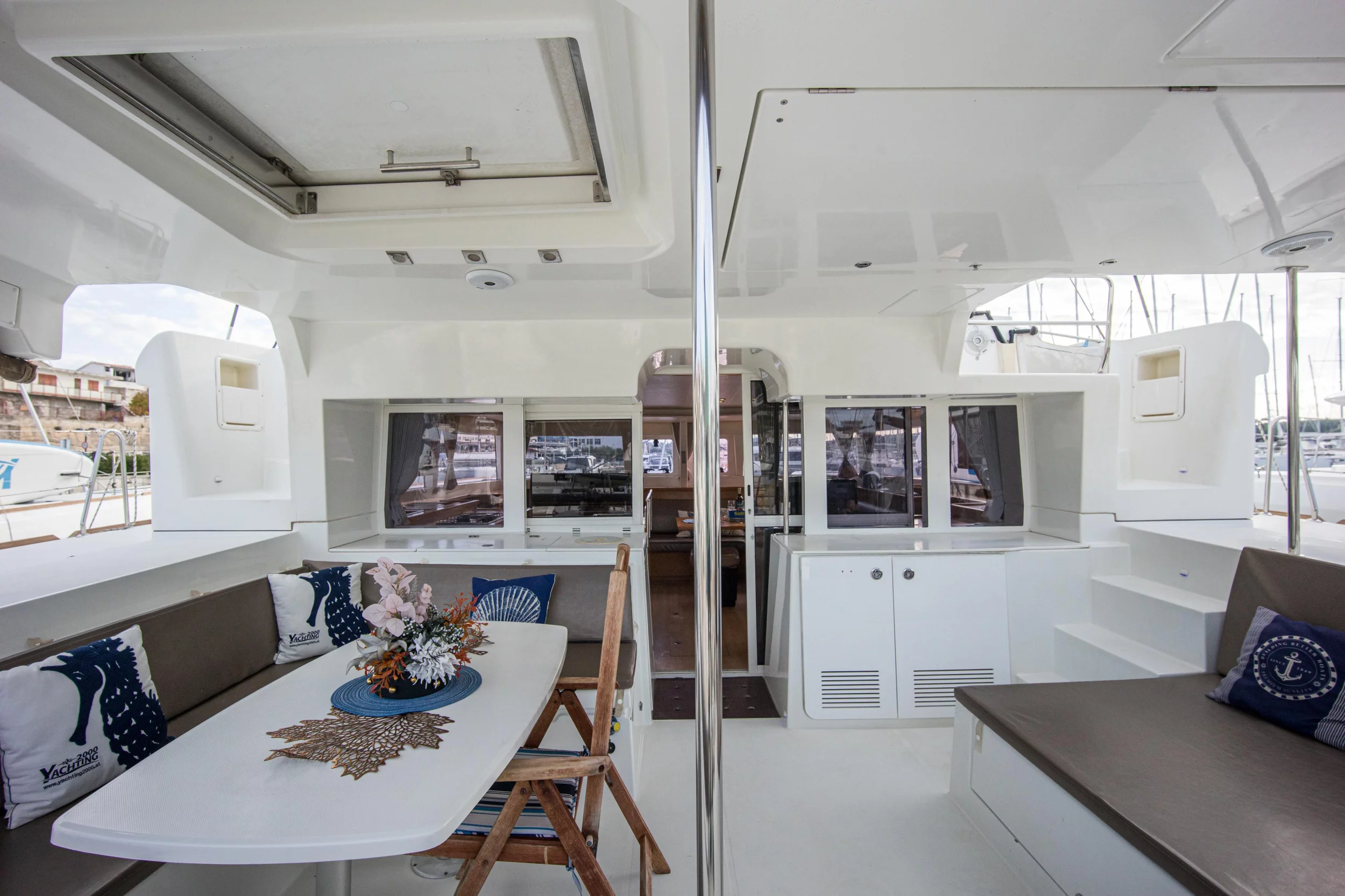 Lagoon 450 (MAJESTIC)  - 3