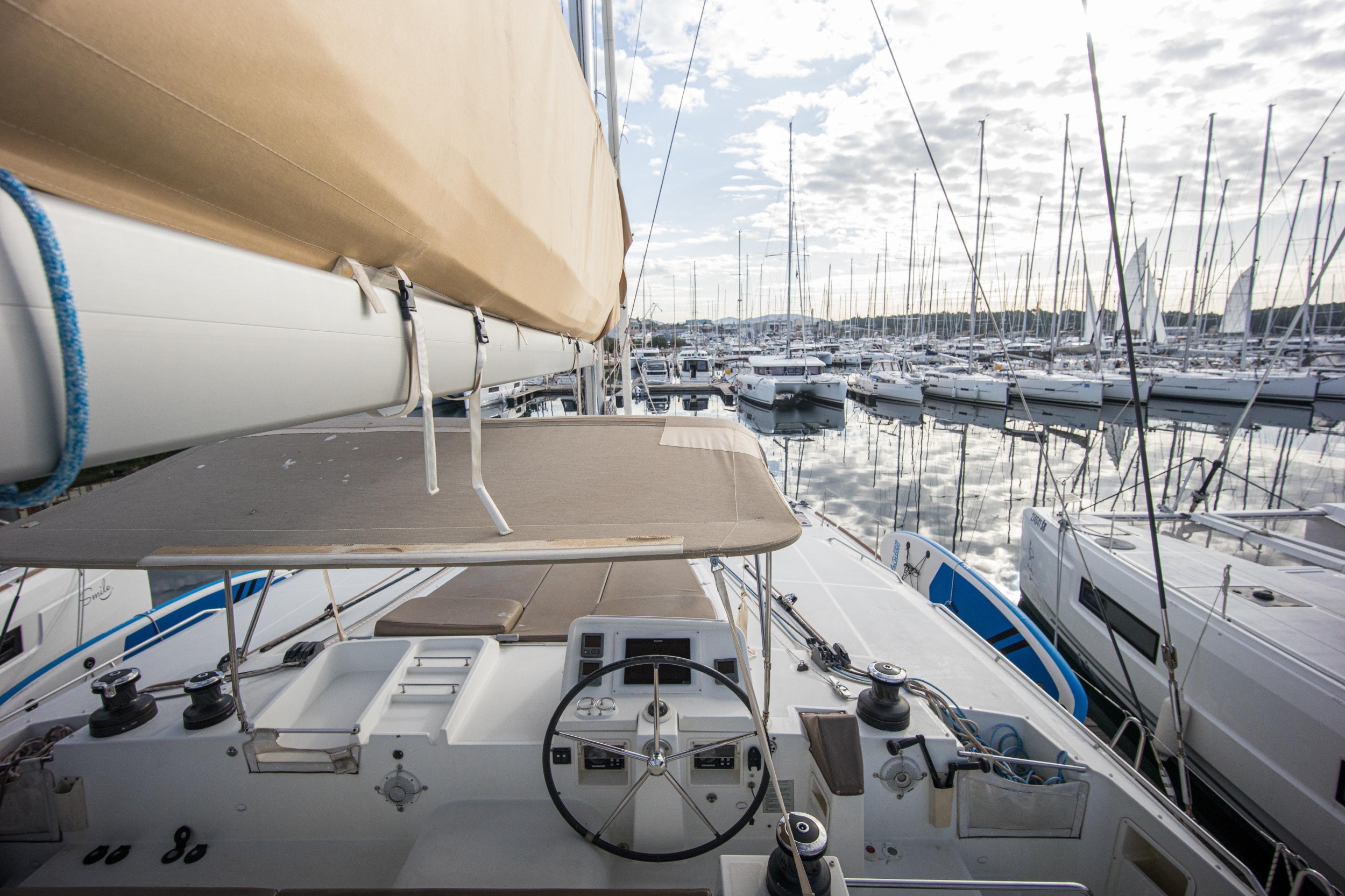 Photo #12 - Lagoon 450 (MAJESTIC) en Sibenik - 15055