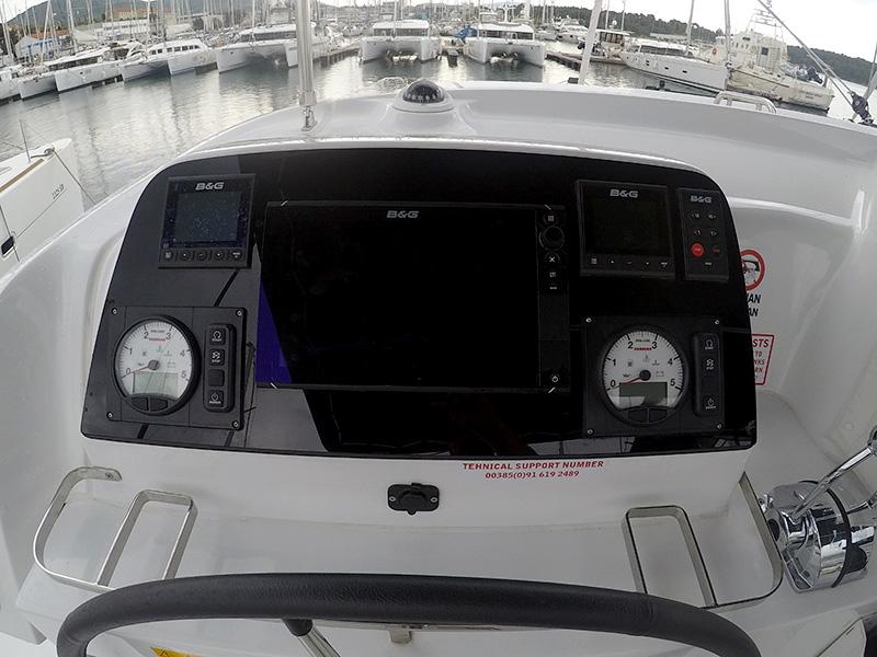 Lagoon 42 - 1