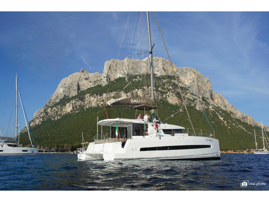 Photo #1 - Bali 4.1 (Dafne -  Water maker, Solar Panel) en  - 14201