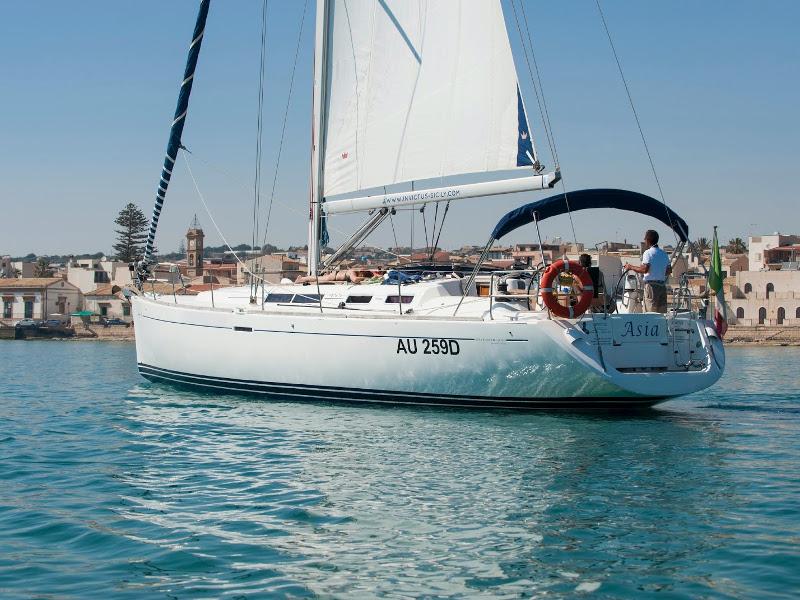 Photo #1 - Dufour 455 GL (Asia) in Marina di - 4042