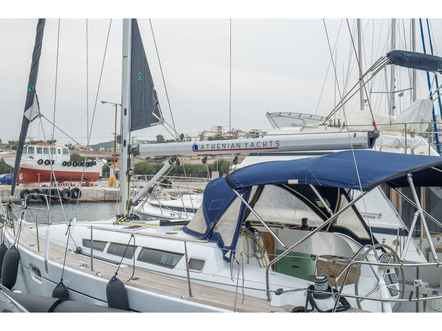 Photo #1 - Sun Odyssey 42 i (BEST MEN) in Port of - 11337