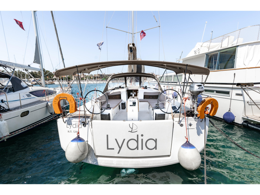 Photo #1 - Sun Odyssey 490 4 cabins (LYDIA) in Piso Livadi Port - 18883