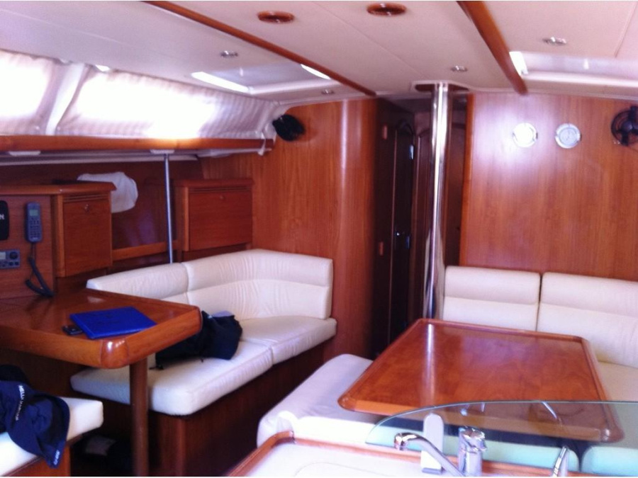 Interior image - 1