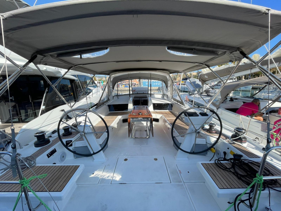 Photo #1 - Oceanis 51.1 (Mary-Anne) en La Lonja Marina Charter - 20386
