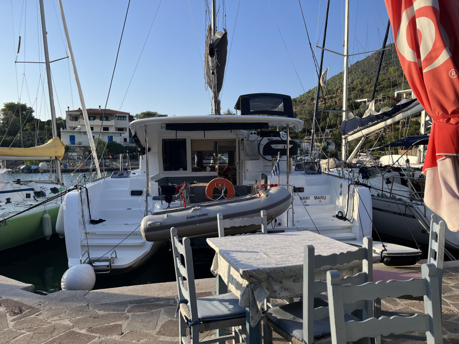 Photo #1 - Lagoon 40 (Nami Maru) in Port of - 4075