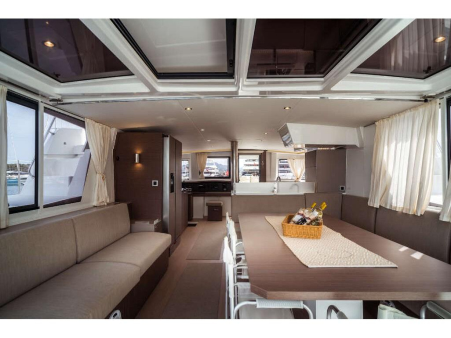 Interior image - 2