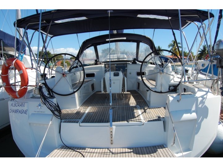Photo #1 - Sun Odyssey 519 (Alboran Champagne (Mallorca)) in La Lonja Marina Charter - 4187