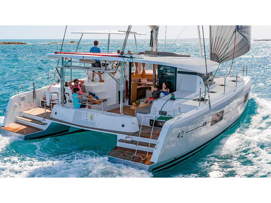 Photo #1 - Lagoon 42-4+2 12 Personen (Sunshine) en Club Maritimo San Antonio De La Playa - 11733