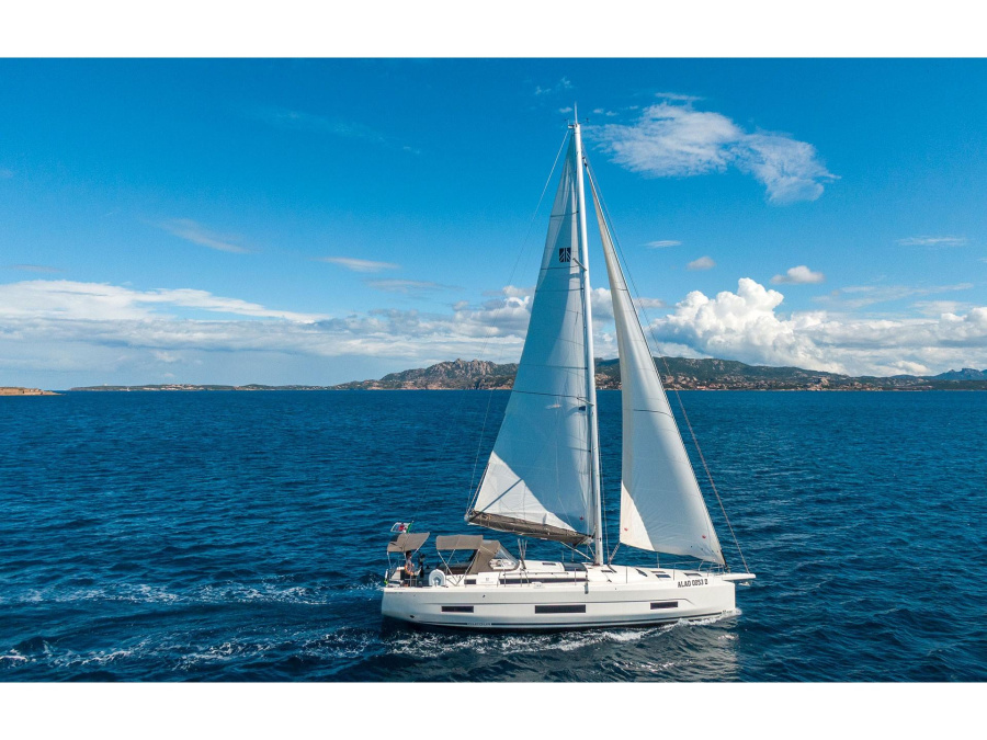 Photo #1 - Dufour 470 (Dione - Water maker, Solar Panel) en  - 25693