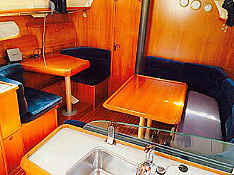 Interior image - 2