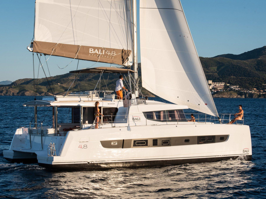 Photo #1 - Bali 4.8 (Sea pearl) in Alimos Marina - 4220