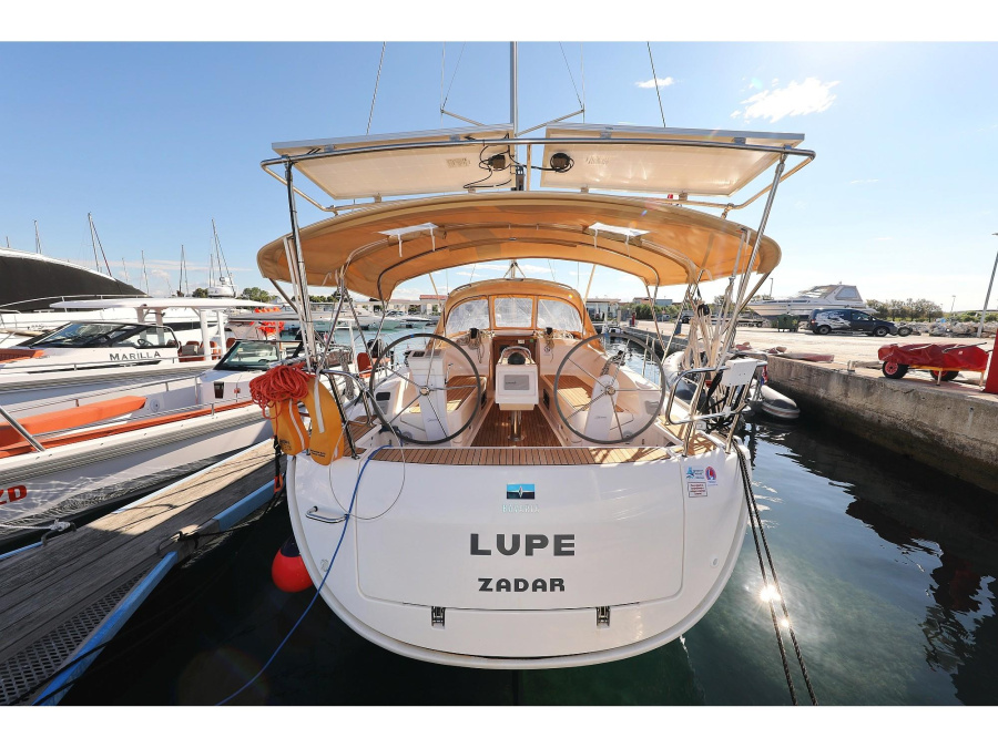 Photo #1 - Bavaria Cruiser 37 (Lupe) en Marina - 6056