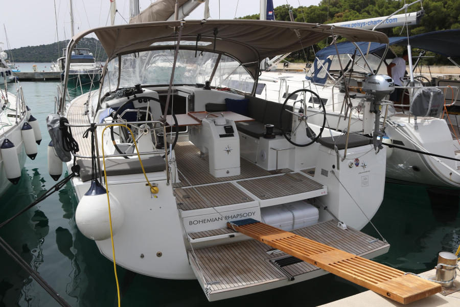 Photo #1 - Sun Odyssey 440 (Bohemian Rhapsody) in Marina Frapa - 19112