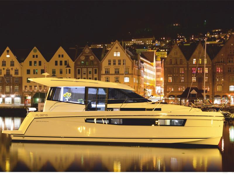 Photo #1 - Platinum 989 (Platinum 989 Flybridge) en PTTK - 4881