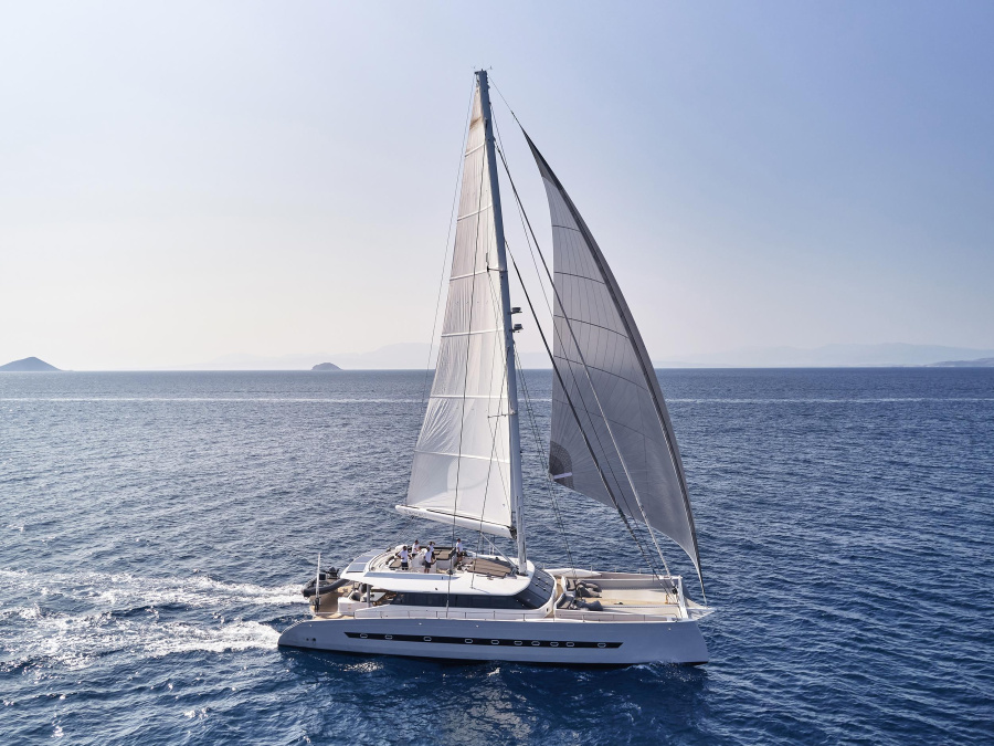 Photo #1 - Balance 760F (Sameli) in Alimos Marina - 21699
