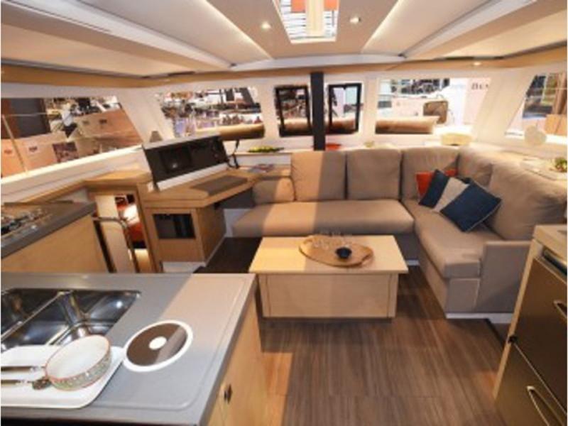 Interior image - 2
