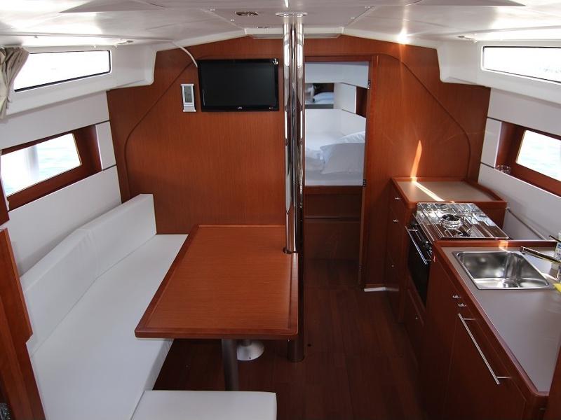 Interior image - 1