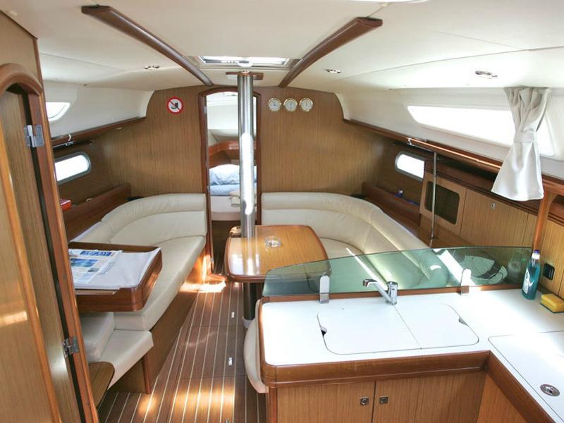 Interior image - 1