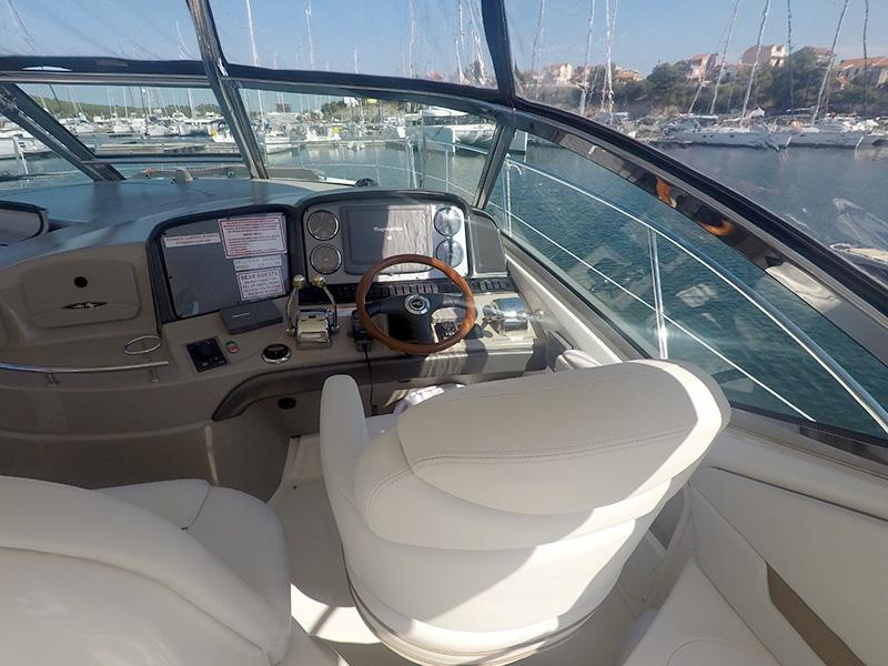Sea Ray 455 Sundancer - 2