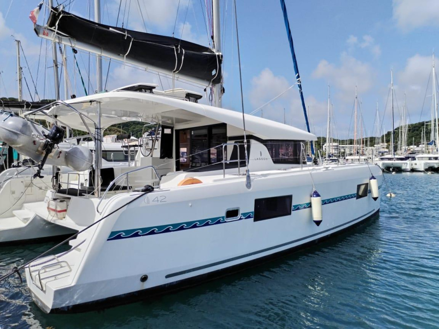 Photo #1 - Lagoon 42 (Tigra) in Marina Bas-du-Fort - 11878