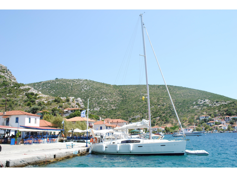 Photo #1 - Oceanis 40 (Thalassa) in Port of - 23545