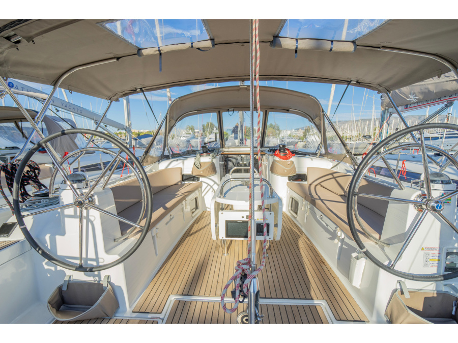 Photo #1 - Sun Odyssey 519 -  5 cabs (MAYFLOWER) in Marina Benitses - 18789