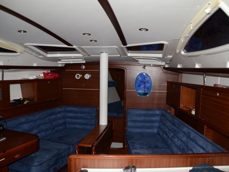 Interior image - 2