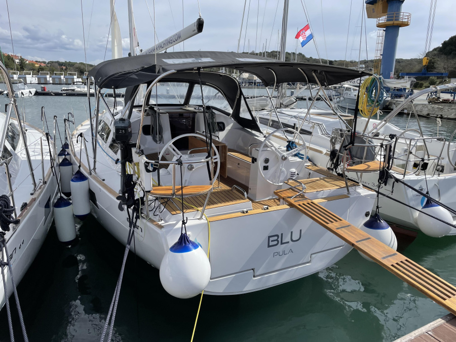 Photo #1 - Elan 40.1 (BLU) in Tehnomont Marina Veruda - 11745