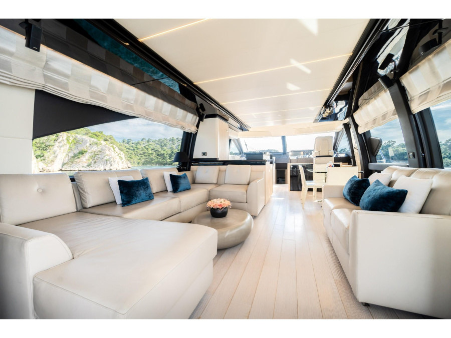 Interior image - 2